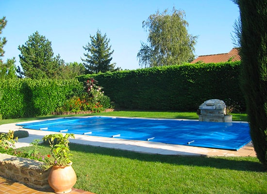 Couverture de sécurité à barres pour piscine